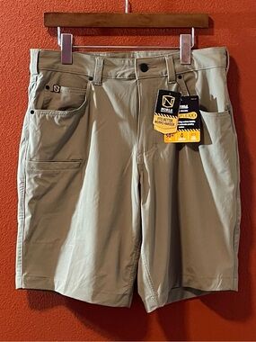 Noble Outfitters Men’s NWT Performance Stretch 6 Pocket Dark Khaki Work Shorts